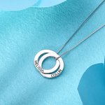 Collier avec Prénoms Personnalisés Gravés sur 2-5 Anneaux Russes et Dire 