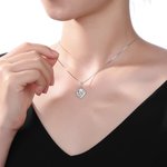 Collana Monogram con diamanti e zirconi