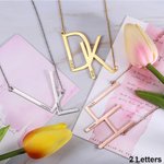 Collier Personnalisé avec 1-3 Prénoms Gravés sur Initiales Inclinées Cadeau pour Femme