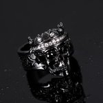 Anillo grabado de piedra de nacimiento esqueleto rey calavera