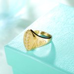 Anello da calcio con numero e nome personalizzati e pietra di nascita| Callie