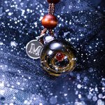 Collier pendentif Univers rond Voie lactée fait main avec initiales | Callie
