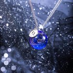 Collier pendentif Univers rond Voie lactée fait main avec initiales | Callie