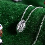 Collier Personnalisé avec Chiffre et Nom Collier Gravé de Football Américain Cadeau d'Anniversaire pour Amoureux de Football