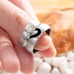 Paire de Bagues Personnalisées avec Initiales des Noms Bagues Demi-Cœur Message Gravé I Love You Cadeau Saint-Valentin pour Couple