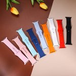 Pulsera de silicona con monograma y nombre para Apple Watch | Callie