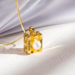Build Home Pearl Necklace with Family Names