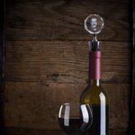 Bouchon de vin en cristal personnalisé avec photo 2D gravée et insigne