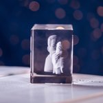 Décoration Table en Cristal Personnalisée avec Photo 3D Gravée au Laser Cadeau d'Anniversaire pour Famille Amis