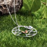 Collier en Argent pour Femme Personnalisé avec 1-9 Papillons sur Arbre Généalogique Cadeau Fête des Mères