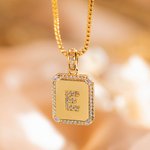 Collier Personnalisé avec Initiale en Zircon Pendentif Plaque Cadeau pour Femme