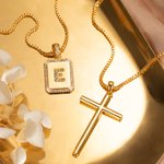 Collier Personnalisé avec Initiale en Zircon Pendentif Plaque Cadeau pour Femme
