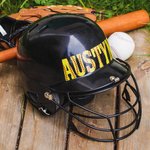 Gepersonaliseerde Baseball Softball Letter Waterdichte Helm Vinylsticker met Naam Nummer Verjaardag Sporten Gift voor kinderen Baseball Softball liefhebbers