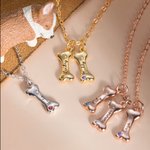Personalisierte Sterling Silber Knochen-Halskette mit 1-8 Geburtssteinen und Namen Gravur Hunde Haustier Motiv Schmuck Geschenk für Tierliebhaber