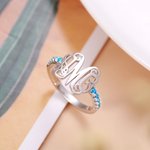 Dunne Geboortesteen Band Monogram Ring | Callie