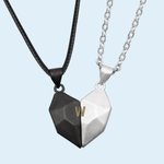 Pendentif Coeur avec Initiale Personnalisée Collier 2 Pièces Magnétiques Cadeau Anniversaire pour Couple