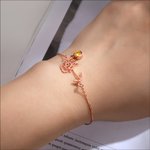 Bracelet Personnalisé avec Breloques Pierre et Fleur de Naissance Cadeau de Fête des Mères Anniversaire de Mariage pour Femme