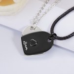 Collier de Couple Personnalisé avec Texte en Forme de Coeur Cadeau de St Valentin pour Couple 2 Pcs
