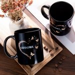 Tasse à café/thé personnalisée avec un cœur en léopard et un papillon