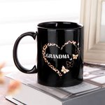 Tasse à café/thé personnalisée avec un cœur en léopard et un papillon