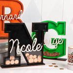 Hucha personalizada con nombre y letra inicial en color