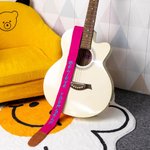 Tracolla per chitarra ricamata personalizzata