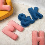 Oreiller décoratif personnalisé et doux pour les lettres, coussin pour la chambre d'enfant.