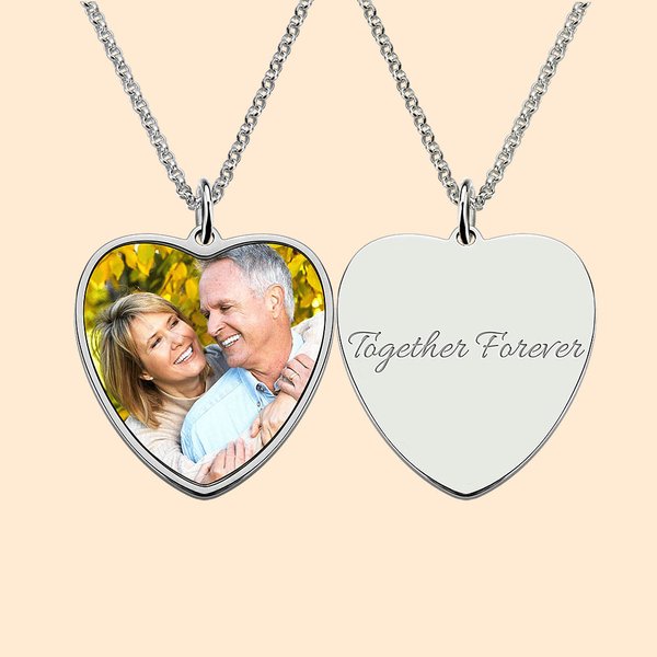 Collana personalizzata con foto del cuore e testo inciso Regalo di compleanno e anniversario per le donne