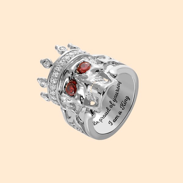 Anello con pietra di nascita incisa Scheletro Re Teschio