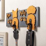 Personalized Cute Puppy Butt Tail Hook Wooden Dog Leash Holder Wall Hanger with Name and Paw Print Birthday Housewarming Gift for Pet Owners