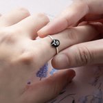 Stabelbar ring med egendefinert miniblomst