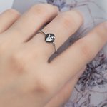 Stabelbar ring med egendefinert miniblomst
