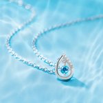 Collana personalizzata con pietra di nascita a goccia d'acqua