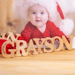 Drewniany gryzak dla noworodka ze spersonalizowanym imieniem dziecka