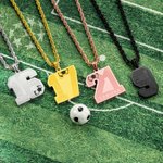 Custom Soccer numero kaulakoru nimi