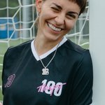 Custom Soccer numero kaulakoru nimi