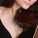 Collana di fiori di nascita con notazione musicale personalizzata