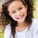Collier Personnalisé avec Nom Gravé Pendentif en Forme d'Œuf Lapin Cadeau Anniversaire Pâques pour Enfant