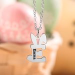 Collier Gravé Initiale en Lapin Collier Personnalisé avec Nom Cadeau Anniversaire Pâques pour Enfant Ami Famille