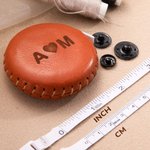 Ruban à mesurer en cuir rétractable fait main