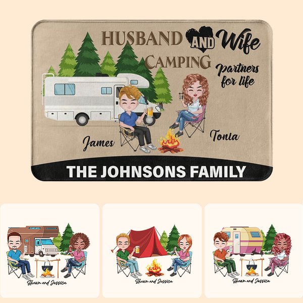 Personlig Camping Partners for Life Dörrmatta med skog lägereld element par tema heminredning gåva för campingentusiast