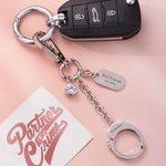 Porte-Clés Personnalisé avec Nom et Année Design Menottes Copain Criminel Accessoire de Sac Cadeau pour Ami