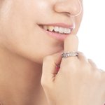 Anillo con nombre personalizado para ella