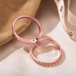 Anello di coppia personalizzato con design infinito