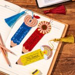 Signet personnalisé en aluminium en forme de crayon pour professeur
