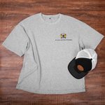 T-shirt brodé à l'effigie de la famille