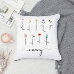 Housse d'Oreiller Personnalisée avec 1-10 Noms et Fleurs de Naissance Cadeau Fête Anniversaire pour Grand-Mère