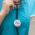 Bobina portabadge retrattile personalizzata con nome per operatori medici