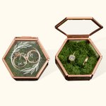 Boîte à bagues en verre hexagonale personnalisée avec texte et mousse Cadeau de fiançailles pour couple