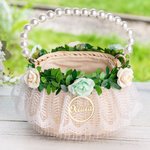 Corona de flores personalizada hecha a mano Cesta de flores de ratán para niña con nombre y asa de perla Regalo para ceremonia de boda